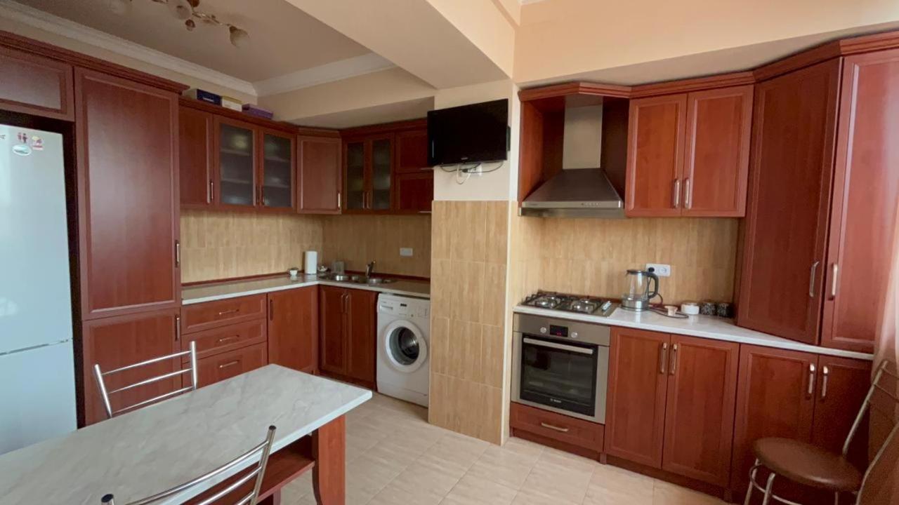 Lesi Apartament يريفان المظهر الخارجي الصورة